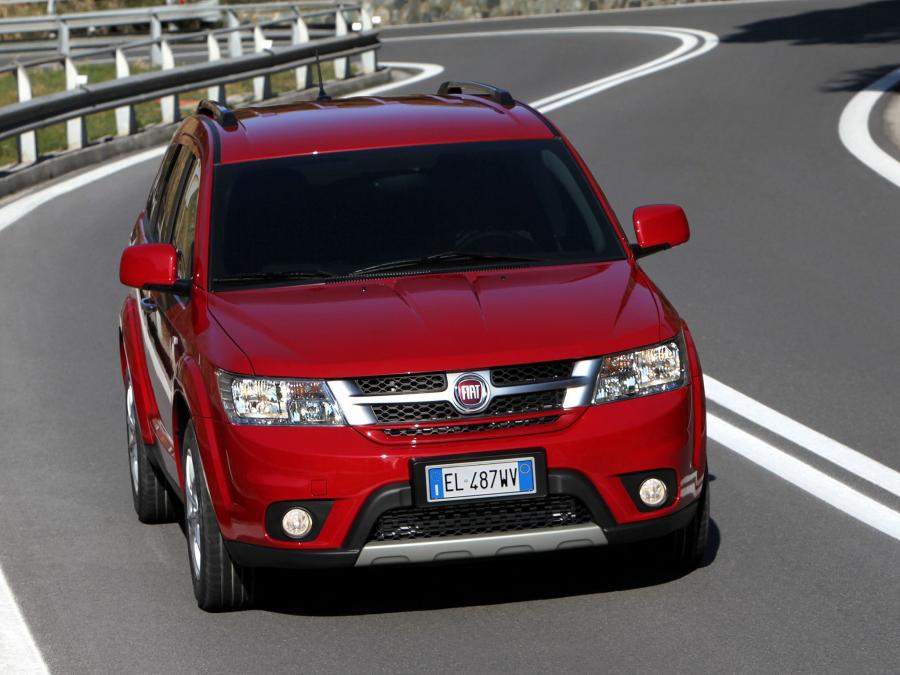  Fiat Freemont AWD 2011 года  (фото 9 из 16)